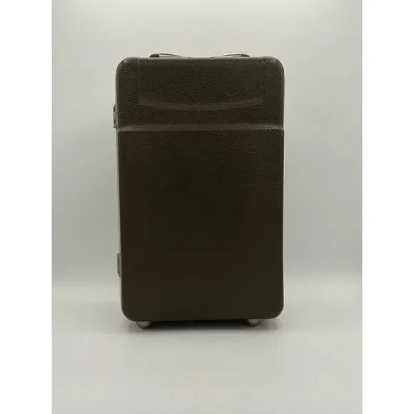 Platt Travel Bar Case Set includes key and most accessories - Picture 5 of 11